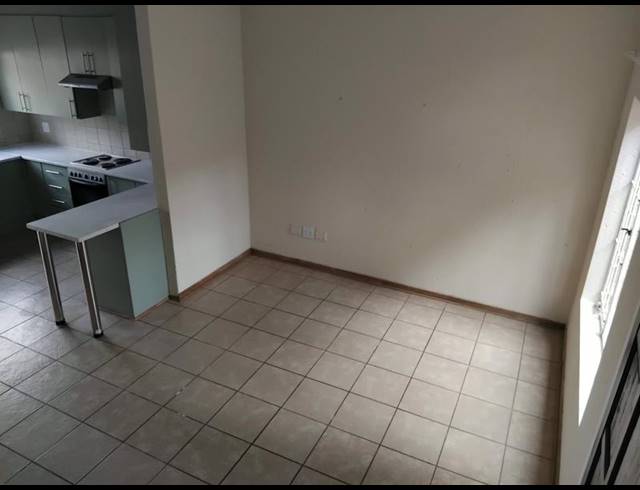 3 BEDROOM TOWNHOUSE FOR SALE IN BAILLIE PARK